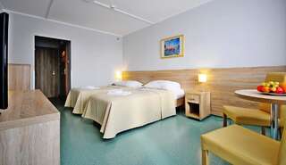 Курортные отели Sanatorium Perla Baltyku Колобжег Двухместный номер с 2 отдельными кроватями-5